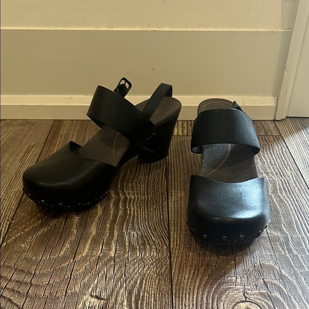 Dansko Black Women's Slingback Clogs